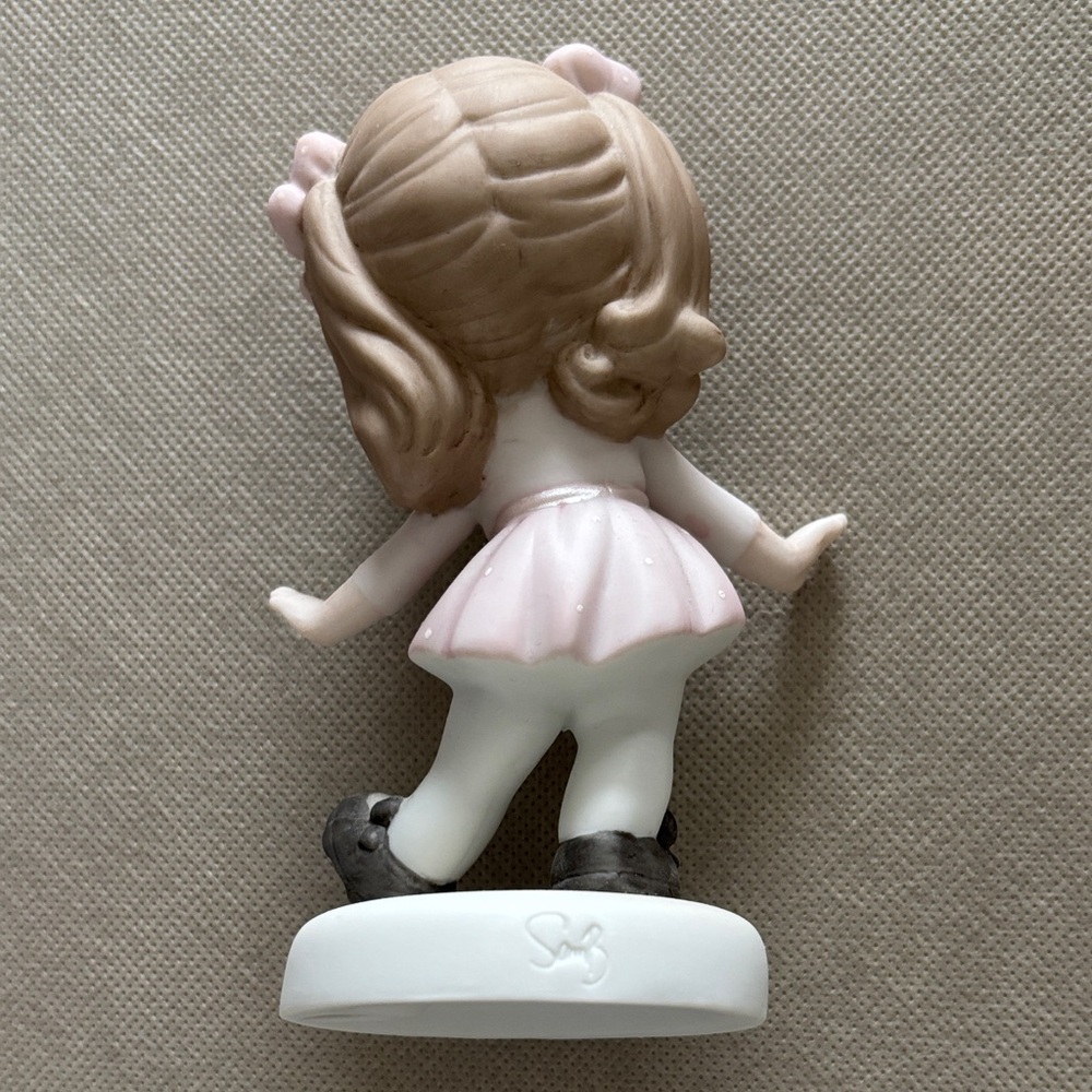 Precious Moments Porcelain Figurine - Picture 3 of 5